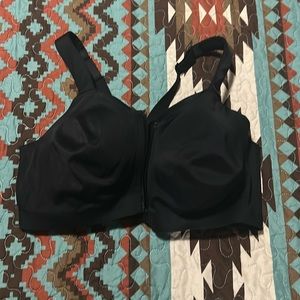 💪🏼 Victoria Secret Knockout 36DDD. Washed, never worn. Black 💪🏼